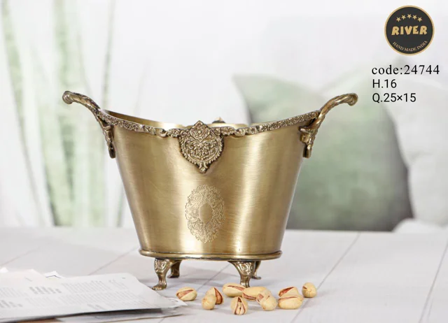 شکلات خوری مخروطی