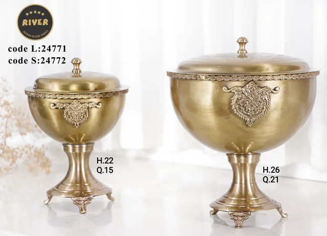 شکلات خوری بزرگ درب دار