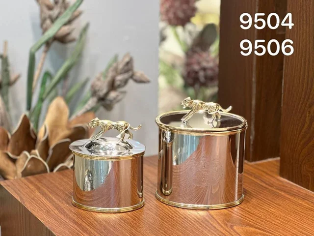 قندان بیضی درب دار