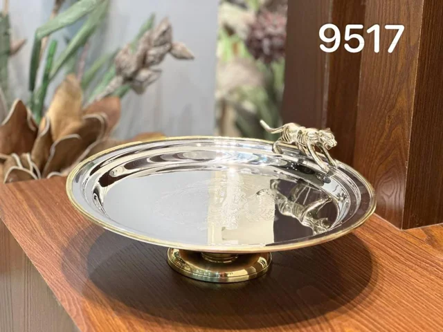 شیرینی خوری پایه دار